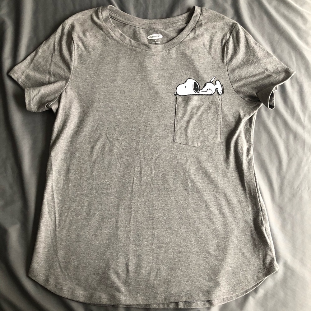 Old Navy Peanuts Snoopy Pocket Tee